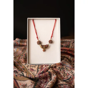 Rudraksha medál arany foglalatban 